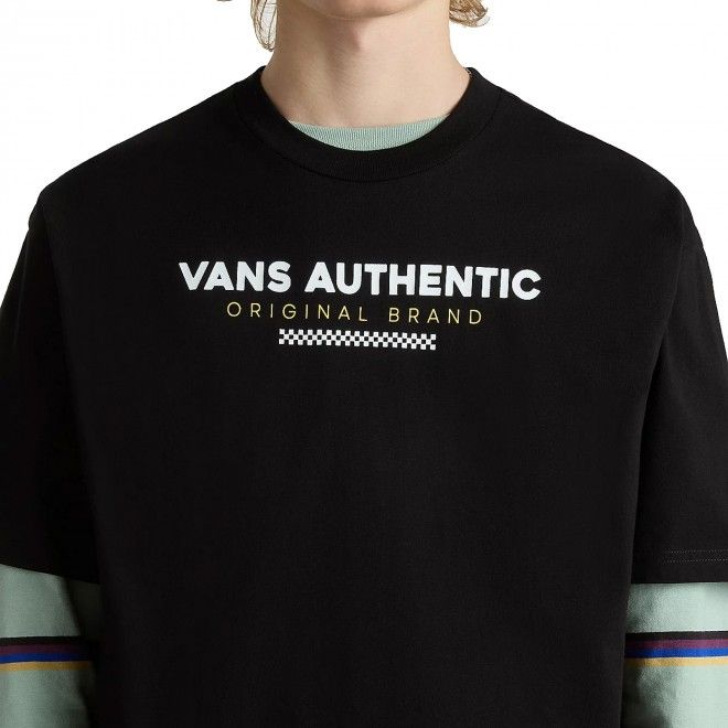 CAMISETA VANS SPORT DE CORTE GRANDE VN000H5HBLK