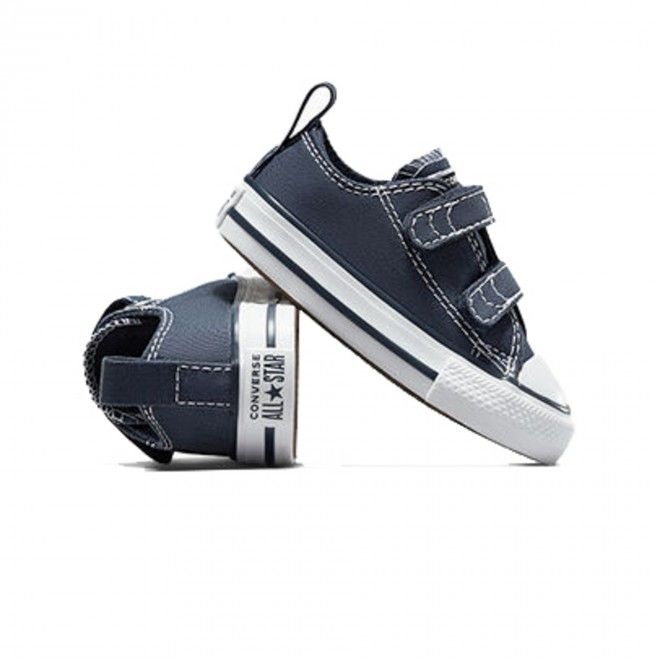 CONVERSE CHUCK TAYLOR ALL STAR 2V CANVAS 711357